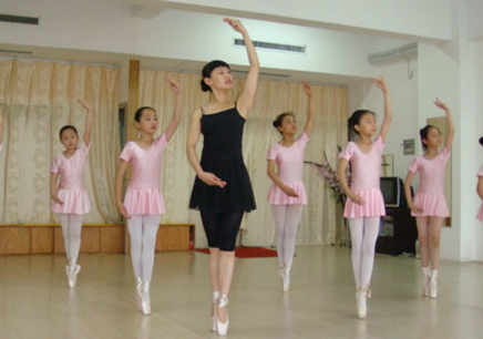 广州少儿芭蕾舞